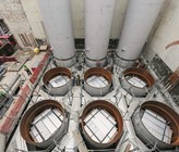 In Basel wächst die klassische, zentrale Fernwärmeversorgung immer mehr mit kleiner skalierten und dezentralen (Nahwärme-)Verbundnetzlösungen in einem ökologisch und ökonomisch optimalen Gesamtsystem zusammen. (Bild: IWB) In Basel wächst die klassische, zentrale Fernwärmeversorgung immer mehr mit kleiner skalierten und dezentralen (Nahwärme-)Verbundnetzlösungen in einem ökologisch und ökonomisch optimalen Gesamtsystem zusammen. (Bild: IWB)