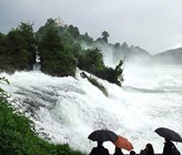 Manchmal spielt  das  Klima und die Hydrologie in der Schweiz verrückt. (Foto: Bafu).