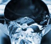 Eine Arbeitsgruppe des SVGW hat in einem Faktenblatt notwendige Massnahmen zur Gewährleistung einer einwandfreien Trinkwasserqualität beschrieben. (Foto: Sergiy Tryapitsyn/123rf.com) Eine Arbeitsgruppe des SVGW hat in einem Faktenblatt notwendige Massnahmen zur Gewährleistung einer einwandfreien Trinkwasserqualität beschrieben. (Foto: Sergiy Tryapitsyn/123rf.com)