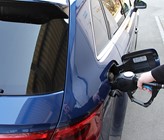 Betankung eines Gasfahrzeugs beim Mobilitätsdemonstrator «move» an der Empa. (Foto: Empa)