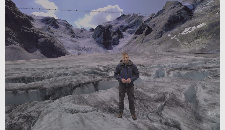 Die interaktive Ausstellung «Virtual Reality Glacier Experience» in Pontresina gibt Antworten rund um die Themen Gletscher und Wasser und nimmt Besucher mit auf eine Reise durch Raum und Zeit.