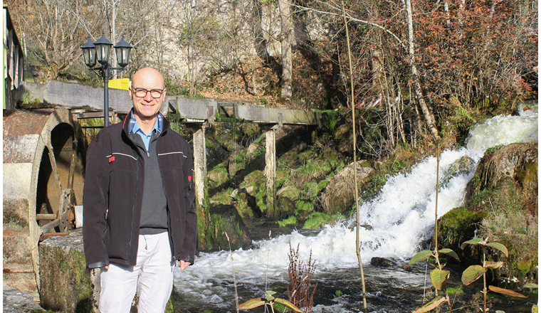 Pierre-Yves Jeannin explique dans l'interview comment les eaux karstiques pourraient jouer un plus grand rôle dans la production d'eau potable à l'avenir.