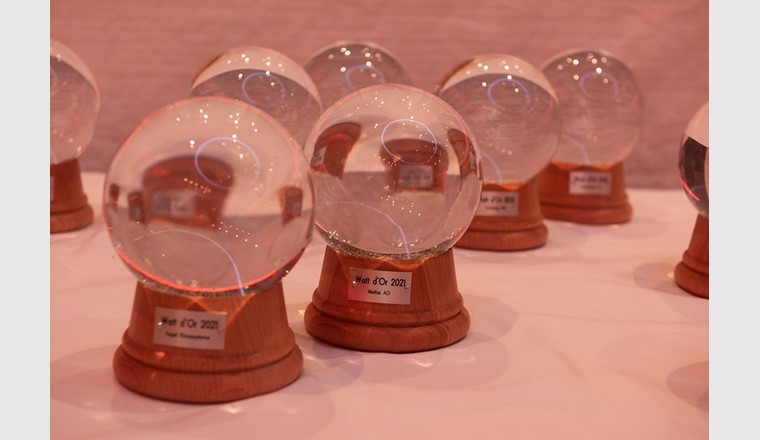 Sono stati nominati i vincitori del premio Watt d'Or 2021! Il 7 gennaio 2021, a Berna, sono stati premiati i progetti più interessanti. (© UFE)
