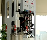 TRL5-Demonstrator eines Stromgenerators mit eingelegter POWERPASTE-Kartusche und 100 W-PEM-Brennstoffzelle. (©Fraunhofer IFAM)