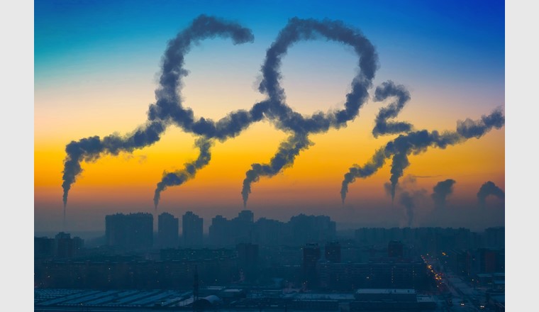 Für eine nachhaltige Reduktion der CO2-Emissionen braucht es den gezielten Umbau des auf fossilen Energien beruhenden Wirtschaftssystems. Foto: Aleksandr Papichev/123rf.com