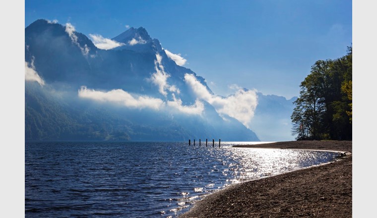 In die Analysen flossen auch Informationen von Schweizer Seen mit ein, zum Beispiel vom  Walensee. (© Ch. Hanck/123RF.com)