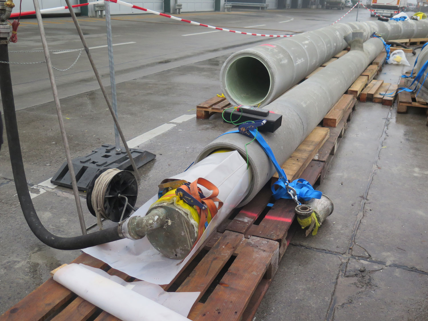 Beim Testobjekt wird gepr&#252;ft, ob die Unternehmung mit dem gew&#228;hlten Material einen Liner gem&#228;ss den Qualit&#228;tsstandards der Richtlinie QUIK einbauen kann.
BILD, &#169; Yvonne Gander, VSA