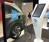 Am gemeinsamen Stand von Empa und Avenergy Suisse erfahren Besucherinnen und Besucher alles über den Energieträger der Zukunft – Wasserstoff. Foto: Empa