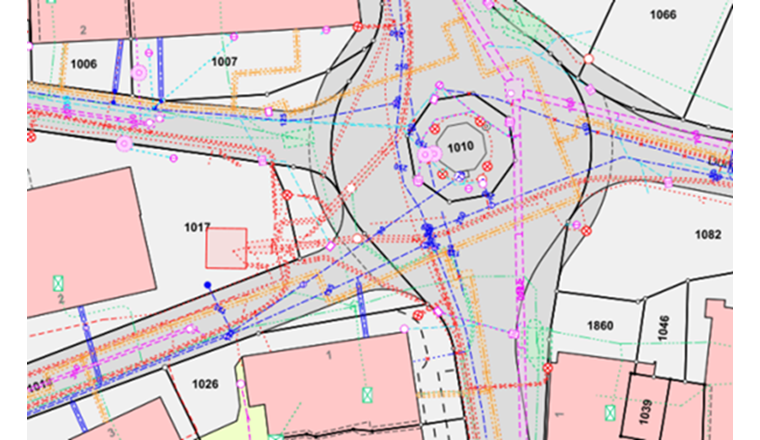 Un cadastre des conduites répertorie les conduites de distribution et d’assainissement. De nos jours, les données du cadastre des conduites sont davantage gérées de manière numérique dans un système d’information géographique. (© swisstopo)