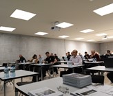 Die Fachhochschule Ostschweiz bot mit ihrer modernen Infrastruktur einen passenden Rahmen für die Veranstaltung zum Thema Wasserstoff. (© SVGW) Die Fachhochschule Ostschweiz bot mit ihrer modernen Infrastruktur einen passenden Rahmen für die Veranstaltung zum Thema Wasserstoff. (© SVGW)